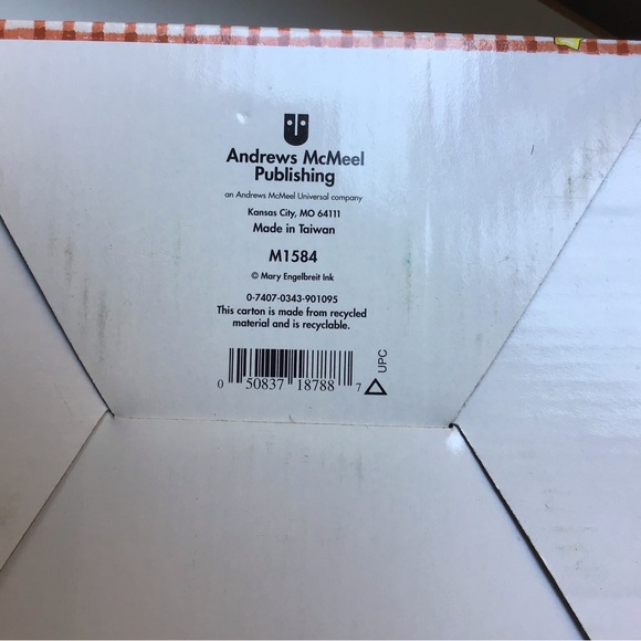 Mary Engelbreit Holiday Cup & Saucer - Picture 9 of 9